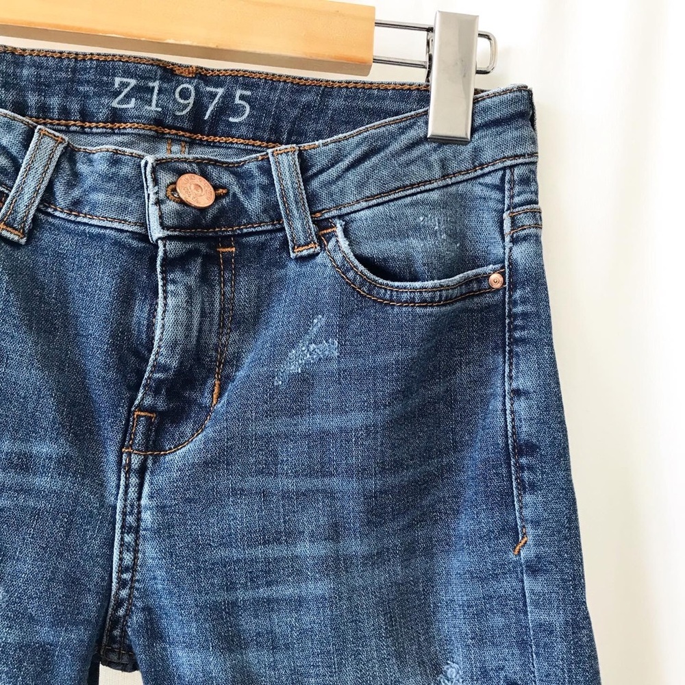 Zara distressed medium wash skinny jeans  Size 2 - Picture 3 of 9